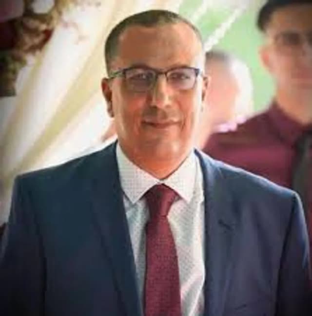 السيرة الذاتية للكاتب د. رافع سعيد محمد يحيى دراوشه